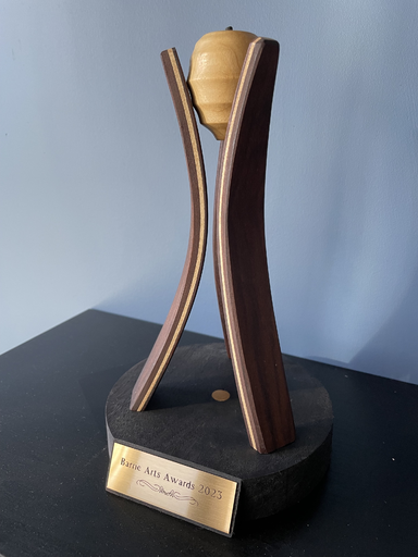 2023 Barrie Arts Award Statue